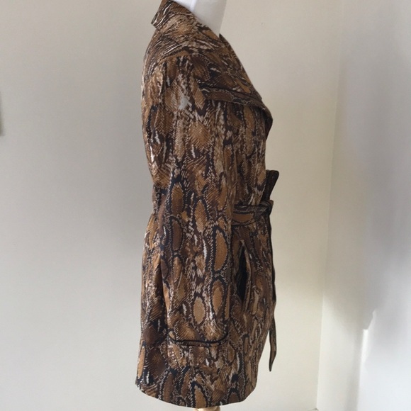 Dennis Basso medium snake print jacket . - Picture 3 of 8